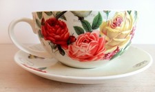Landscape Tasse mit Untertasse, Teetasse, Rosendesign,  Porzellan, neuwertig 