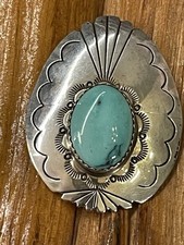 Navajo M.C. Tsasie, Anhänger