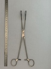 AESCULAP S63022 ATRAUMATA® Fasszange oval gebogen 245mm Maul DE BAKEY gefenstert