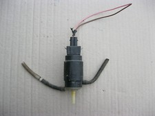 Wischwasserpumpe Waschwasserpumpe Pumpe Wischwasser Nissan Primera P12