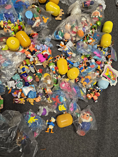 überraschungsei figuren - Überraschungsei,