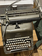 Adler Schreibmaschine – sehr