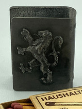 Antike Metall Streichholzschachtel ca. 5 x 4 cm inkl. Streichhölzer aus Sammlung