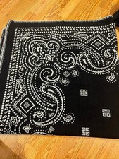 Brandneu Givenchy Wende Wolldecke schwarz-weiß Bandana Print