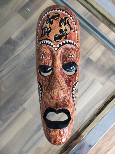Maske aus - maske,