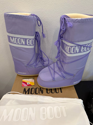 Moon boot icon - moon,