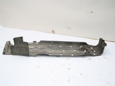 Unterfahrschutz für Nissan PICK UP D22 1728531G11 für den Kraftstofftank 2.5