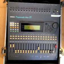 Yamaha Digital Mixer 01 guter Zustand im Case