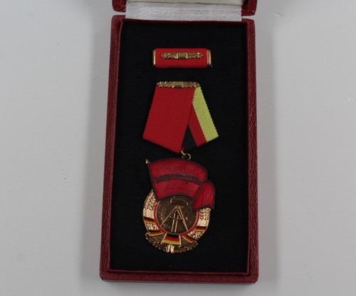 Orig ddr orden auszeichnung - orden,