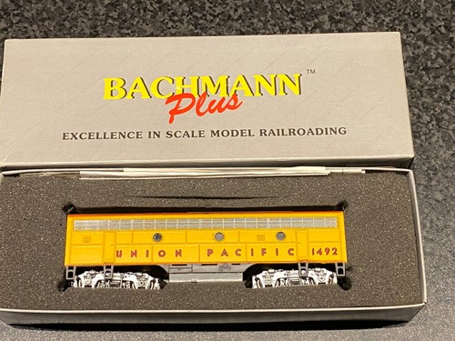 Bachmann plus 31206 emd - h0, 31206,