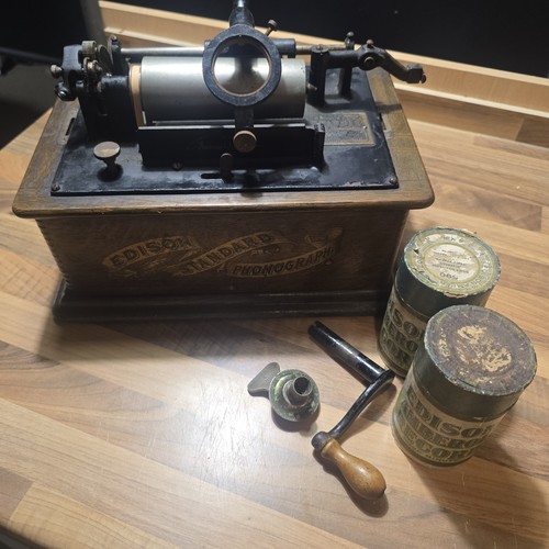 Edison standard phonograph - edison, 2/4