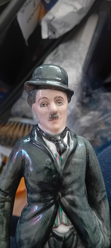 Charlie chaplin royal doulton - chaplin,