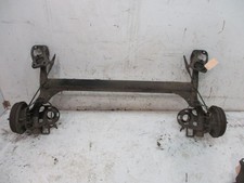 Achse hinten Hinterachse