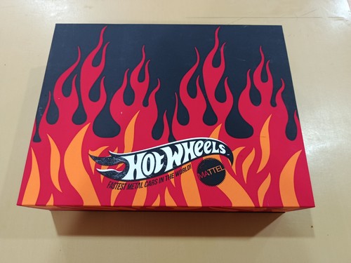 Hotwheels stance socks - hotwheels, gmc