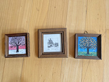 3x Handarbeit Bilder handgemalt Miniaturen Leinwand Holz Rahmen +kl. Lithografie
