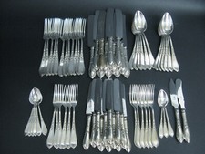 Florales Jugendstildekor Lilie