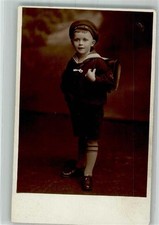 38161252 - Junge Matrosenanzug