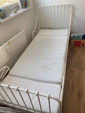 Minnen Kinderbett