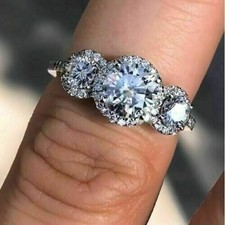 Rundschliff 3,25 kt Drei