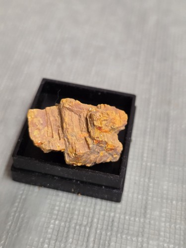 Realgar auripigment edelstein - realgar,