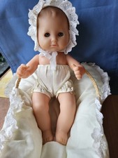 Babypuppe mit Schlafaugen,im