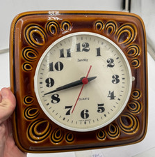 Alte antike Keramik Wanduhr