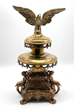 Prunkvolle 'Statue' mit