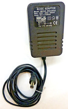 AC/DC Adapter Netzteil MKD35-0900300GS DC 9V= 300mA Hohlstecker 5,5mm * 2,1mm