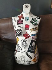 Figurine Büste Schaufensterpuppe Torso Modell Punk Biker Skater Kunst Mode Puppe