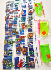 Diamond Painting Strass Steine, 30 Beutel, 3 Schiffchen, Wachsplättchen & Stifte