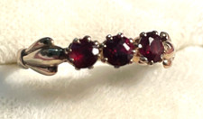 Solider 333 Gold 8 K antik Ring Rotgold 3x Granat RG 52 Ø 16,5 mm gepflegt