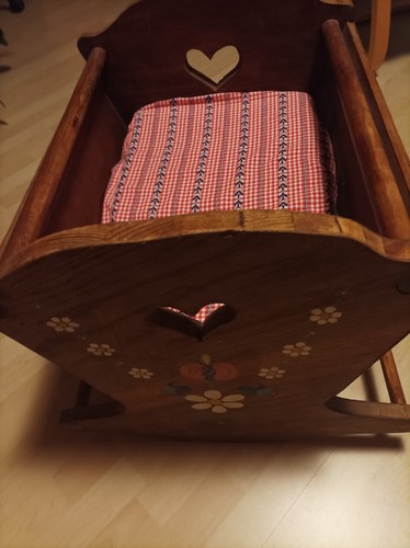 Puppenwiege