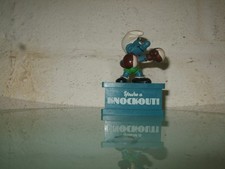 Boxer  Schlumpf      englisch Dreirecksockel Sockel Schlumpf Schlümpfe