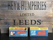 2x Matchbox Superfast Rennbahn