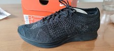 Nike Flyknit Racer SCHWARZ Black/Black-Anthracite Größe 9 / 42.5