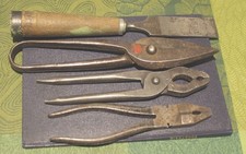 Werkzeug alt 2 x Zange Blechschere Stechbeitel Marke Garantie
