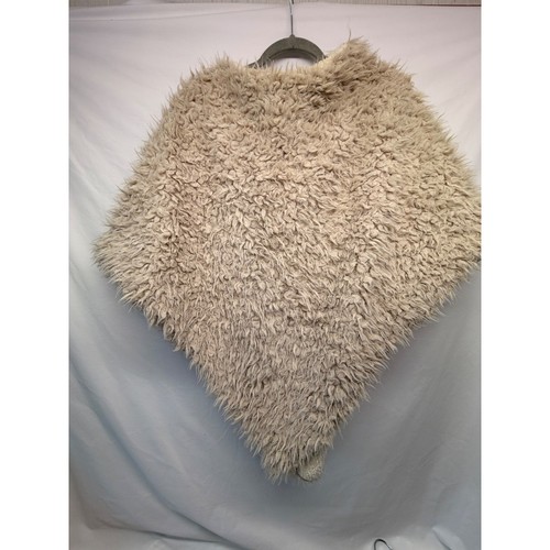 Coco carmen faux fur - fur, poncho