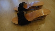 geschnitzte Holzpantoletten - schwarz - Gr. 8 (ca. 38)