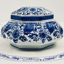 Große handbemalte Bonbonniere