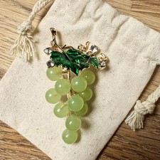 Grüne Trauben Brosche