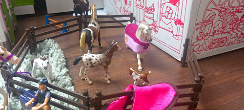 Schleich reiterhof pferdestall - reiterhof,