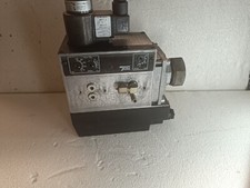 Kromschröder Gasarmatur CG220R01-ZT2WF1 Gasregler 84745202  Hydrotherm ET-45/75