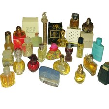 Set (C)  Parfum Miniaturen