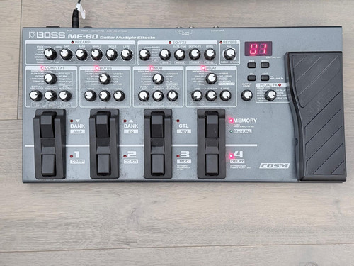 Boss multi effektpedal - me-80, multi-effektpedal