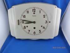 schöne Wanduhr aus Keramik