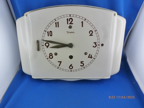 Schöne wanduhr aus keramik - schöne,