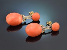 Grosse Antike Korallen Ohrringe aus Adelsbesitz Diamanten Gold 585 Wien um 1900