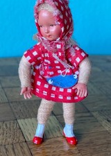 Mädchen Puppe Metallschuhe