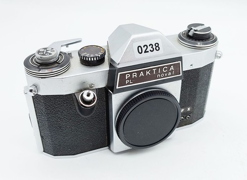 238 praktica nova - -,