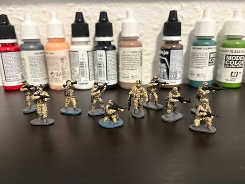 Figuren 10 bemalte - 1:72,
